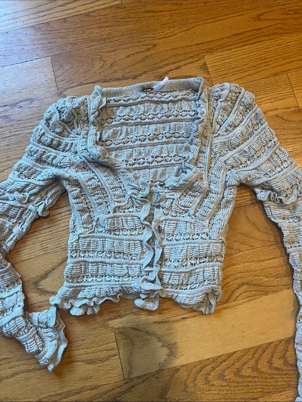 Free People Cream/Gray Openwork Crochet Ruffle-Trim Cardigan flower buttons XS